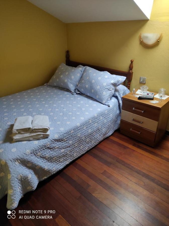 Pension Rosa กาเบซอน เดลา ซาล ภายนอก รูปภาพ